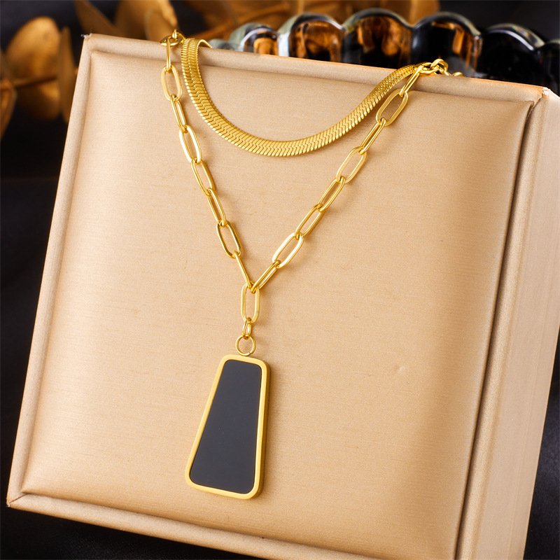 European and American style retro gold-plated stainless steel multi-layer chain fan-shaped geometric heart pendant jewelry necklace