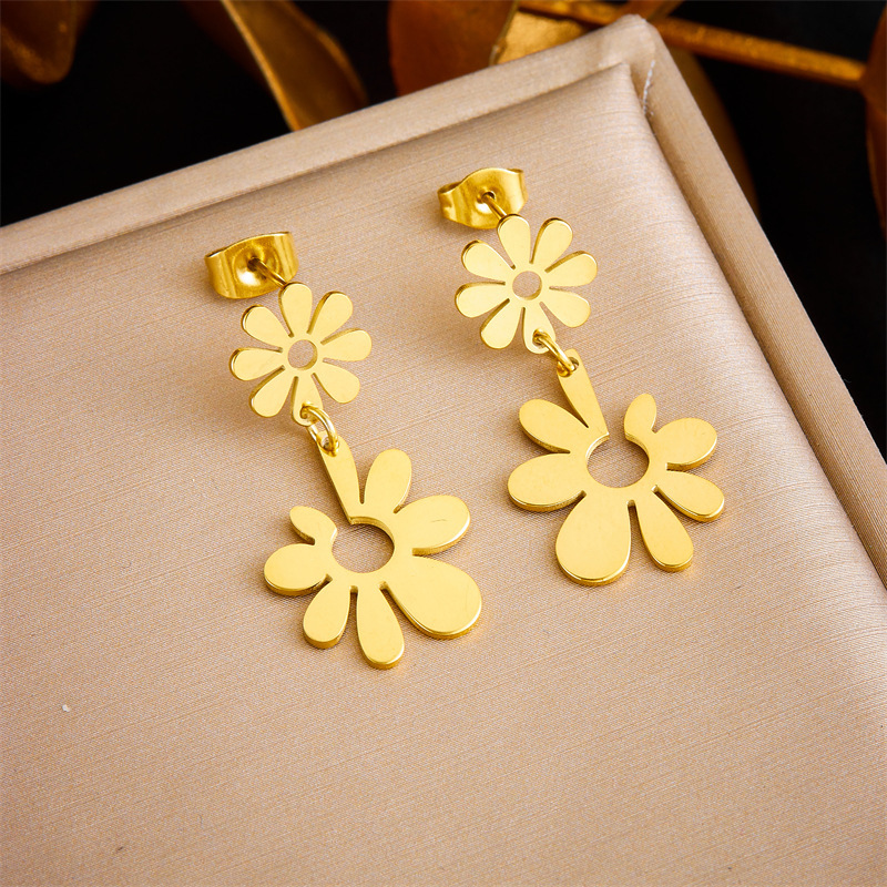 Cross-border fashion minimalist creative gold-plated stainless steel small flower open pendant accessories earrings