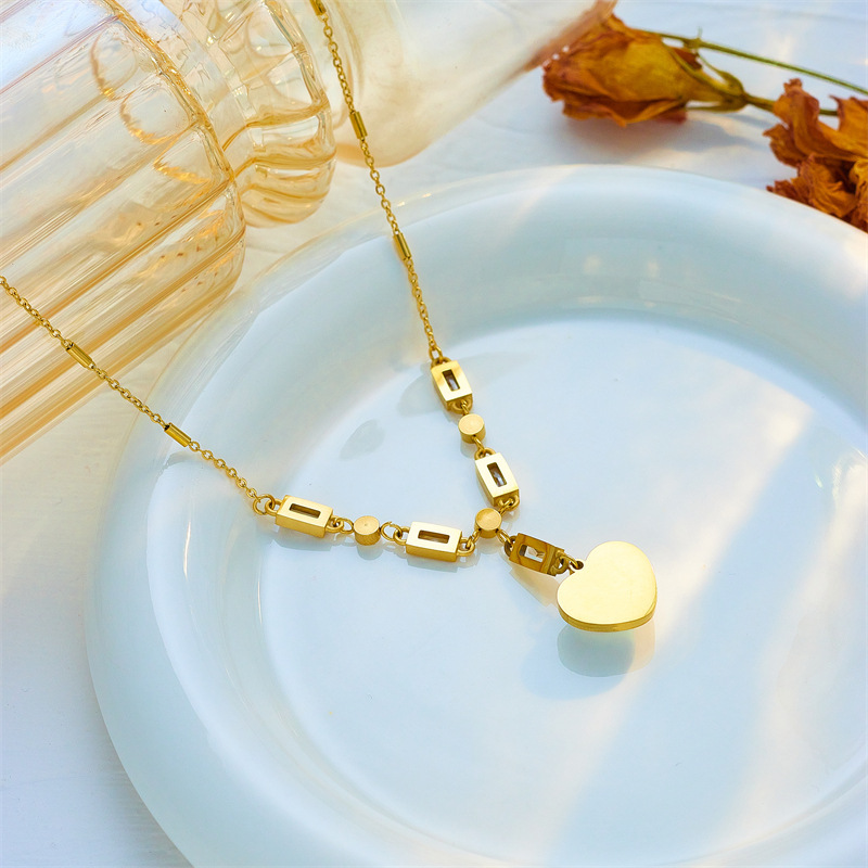 European and American style niche retro elegant temperament colorful pearl heart pendant diamond chain titanium steel jewelry necklace