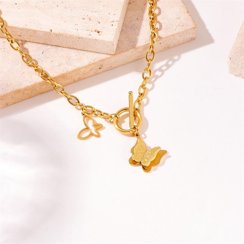 European and American fashion niche design minimalist retro three-dimensional hollow gold-plated butterfly OT buckle chain necklace