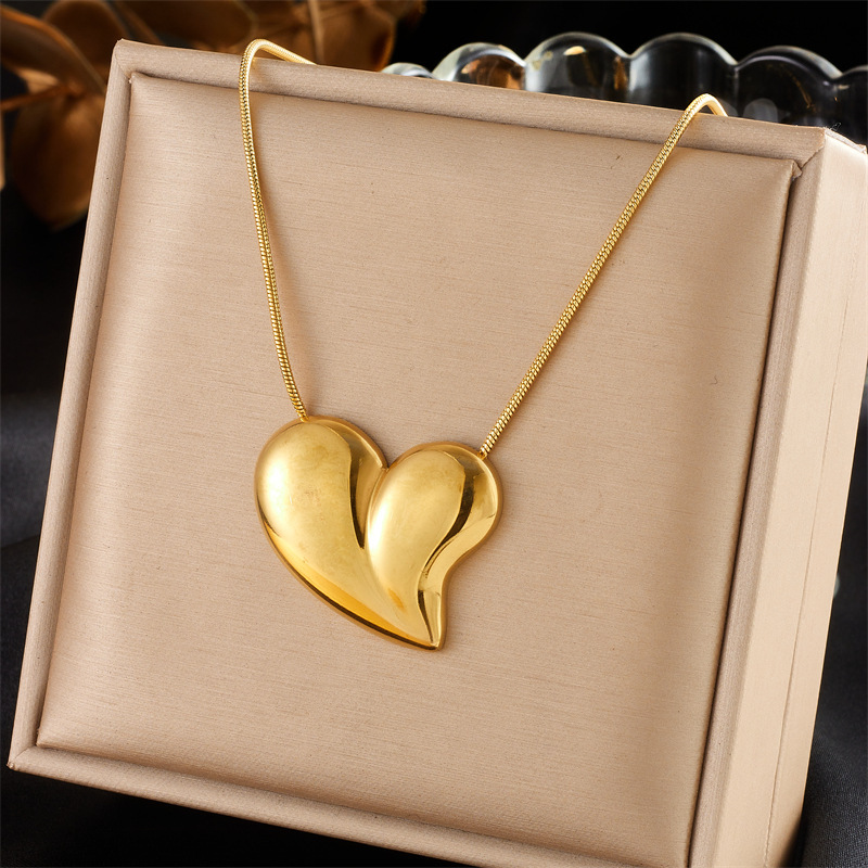 European and American style high-end retro minimalist color-blocked glossy gold-plated stainless steel heart pendant chain jewelry necklace