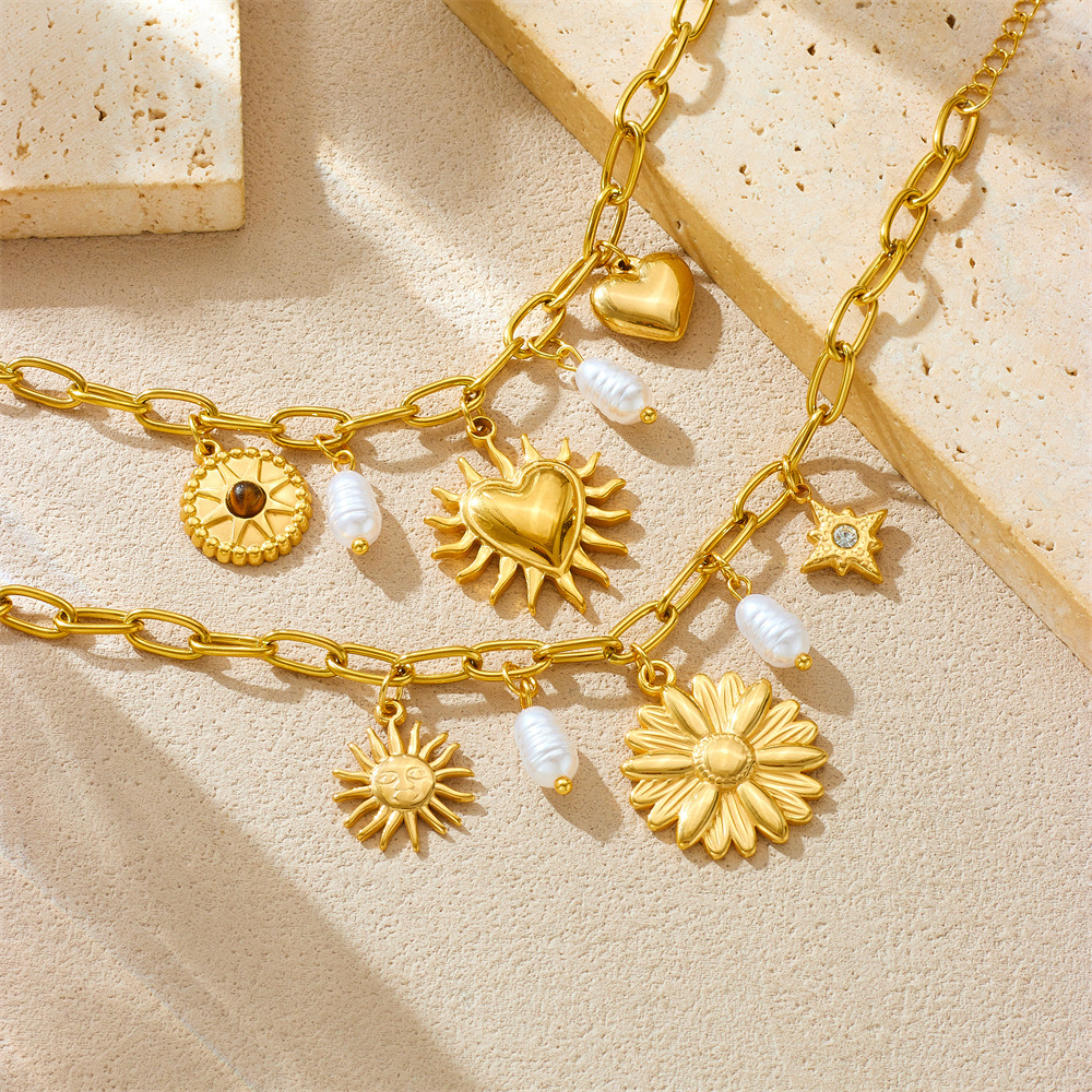 New cross-border style gold-plated retro high-end pearl heart sunflower pendant chain stainless steel jewelry bracelet