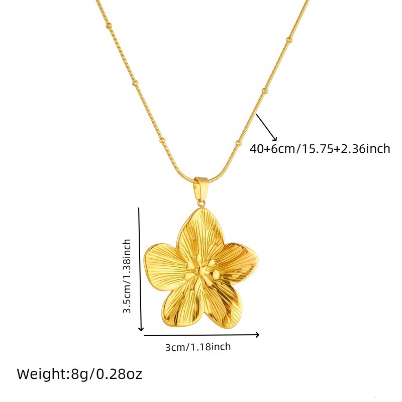 Cross-border fashion niche design gold-plated vintage flower pendant snake chain stainless steel jewelry necklace