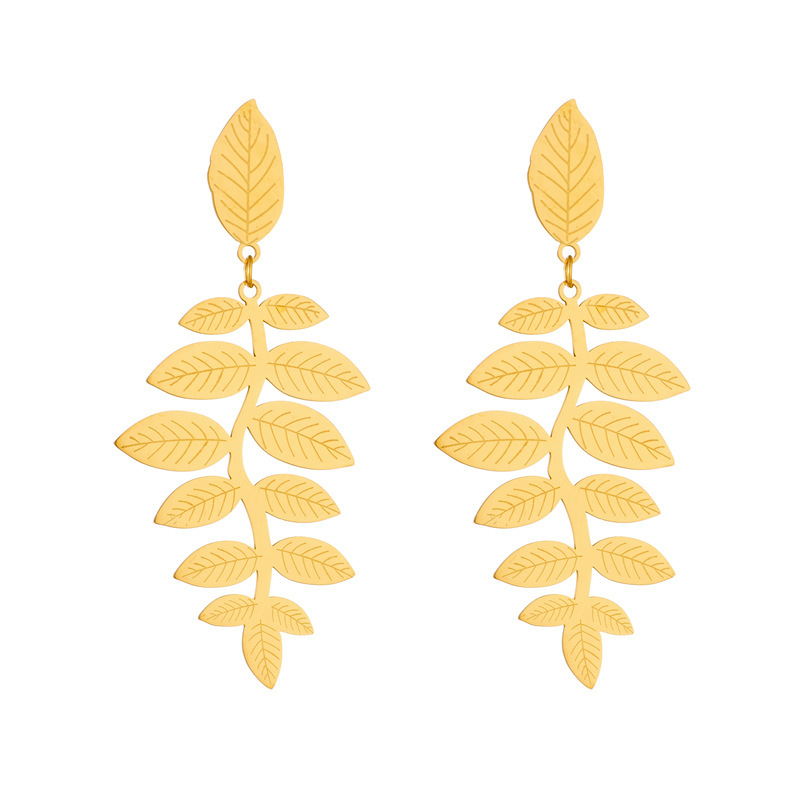 European and American style retro chic, high-end, creative and unique irregular leaf earrings with gold plating.