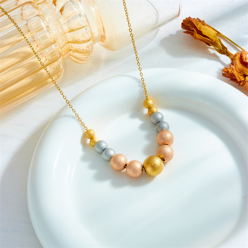European and American fashion niche design personalized retro colorful beaded titanium steel chain necklace