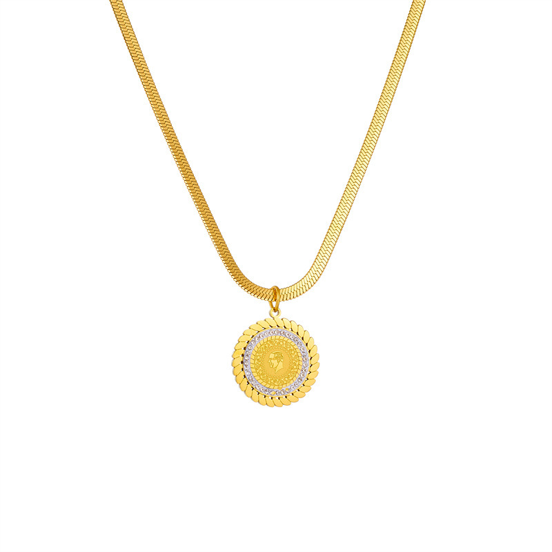 European and American cross-border creative niche retro high-end portrait print diamond-encrusted round pendant snake bone chain necklace