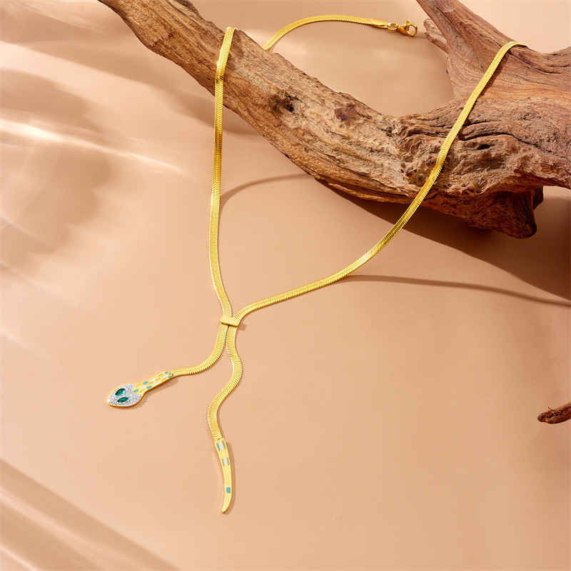 European and American cross-border full diamond snake head snake tail snake bone chain heavy-duty high-end stainless steel gold-plated chain women's necklace