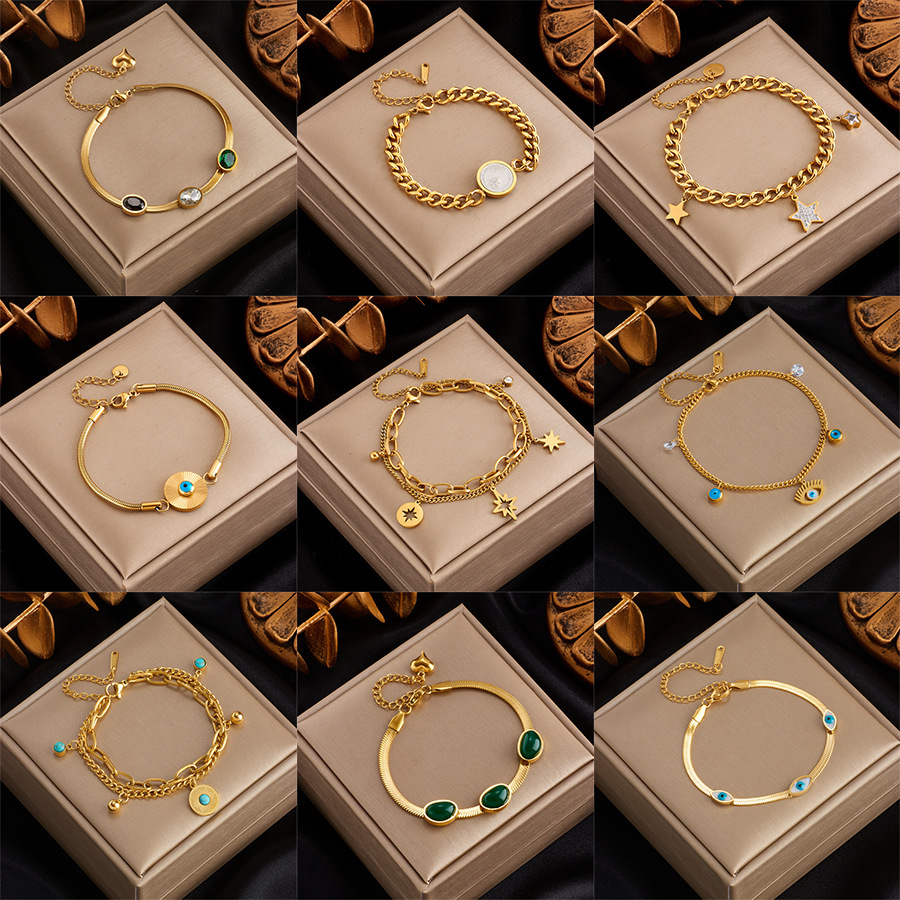 European and American style, high-end, light luxury, niche, retro, versatile titanium steel round pendant with diamonds and five-pointed star eyes bracelet