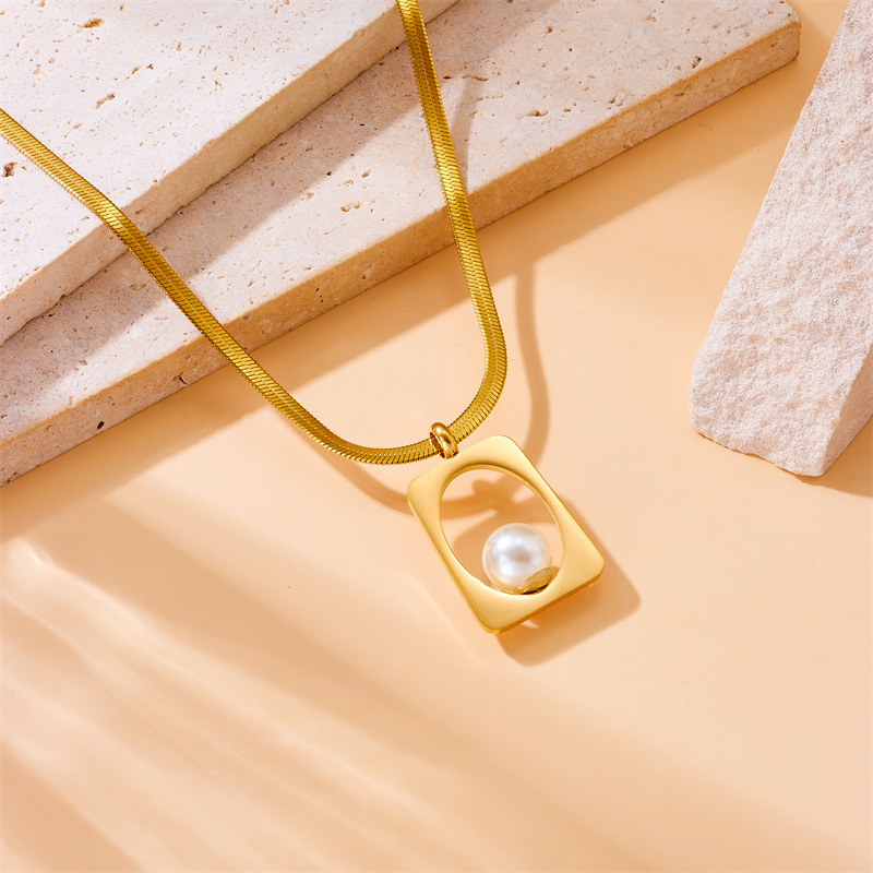 Cross-border best-selling collection of irregularly shaped, square-shaped pearl-encrusted stainless steel rings, earrings, and necklaces.