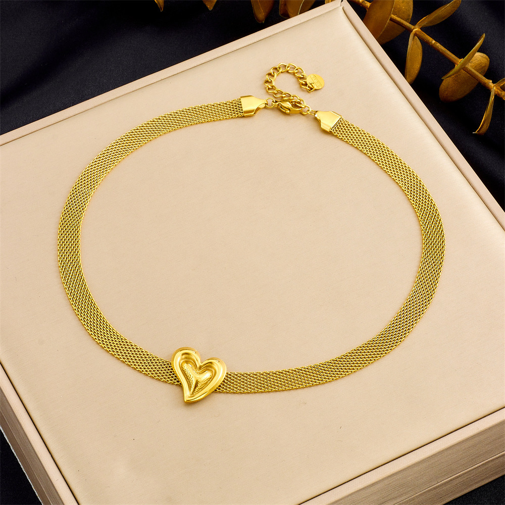 Cross-border fashion creative minimalist wide mesh chain jewelry stainless steel gold-plated heart star irregular necklace