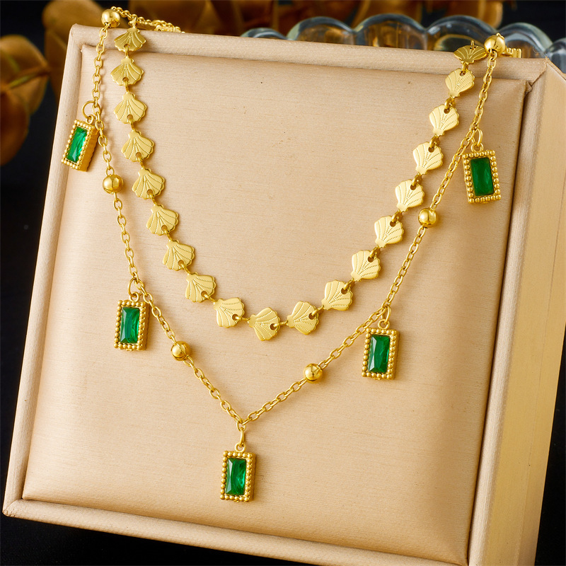 Exotic trendy double-layered five-pointed star epoxy choker necklace, rectangular green diamond and turquoise eye necklace, stainless steel.