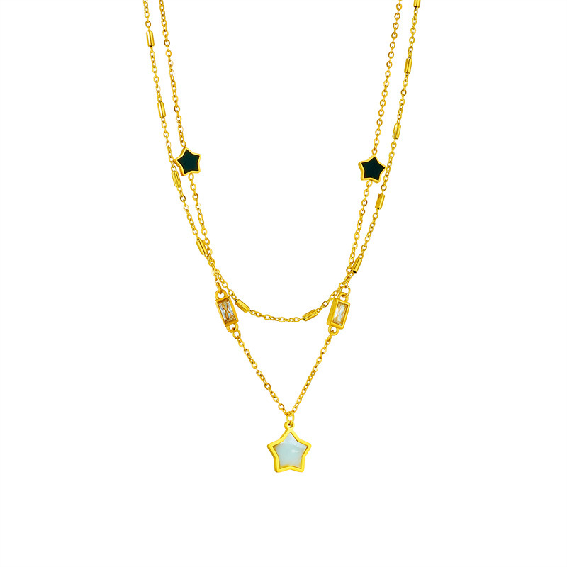 European and American style minimalist double-layered necklace with unique design, black and white five-pointed star and diamond-encrusted square jewelry, elegant and sophisticated.