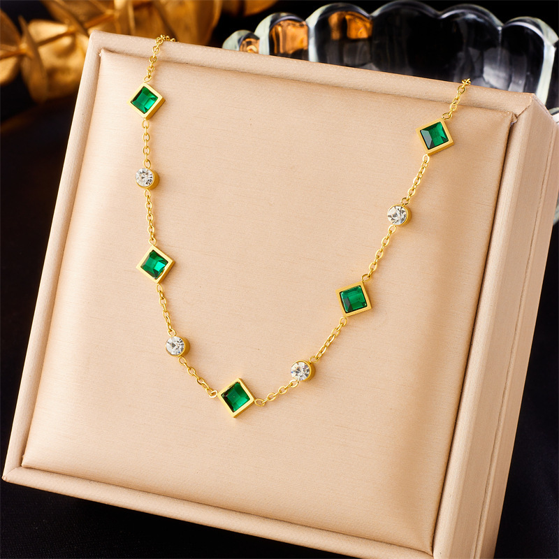 Stylish, versatile, minimalist, elegant square green diamond accessory chain stainless steel jewelry set necklace and bracelet
