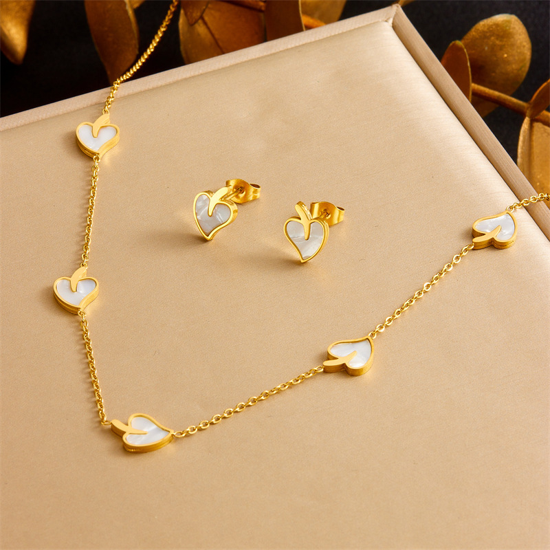 Fresh and elegant accessories, versatile white shell earrings, minimalist necklace and bracelet, stainless steel leaf set.