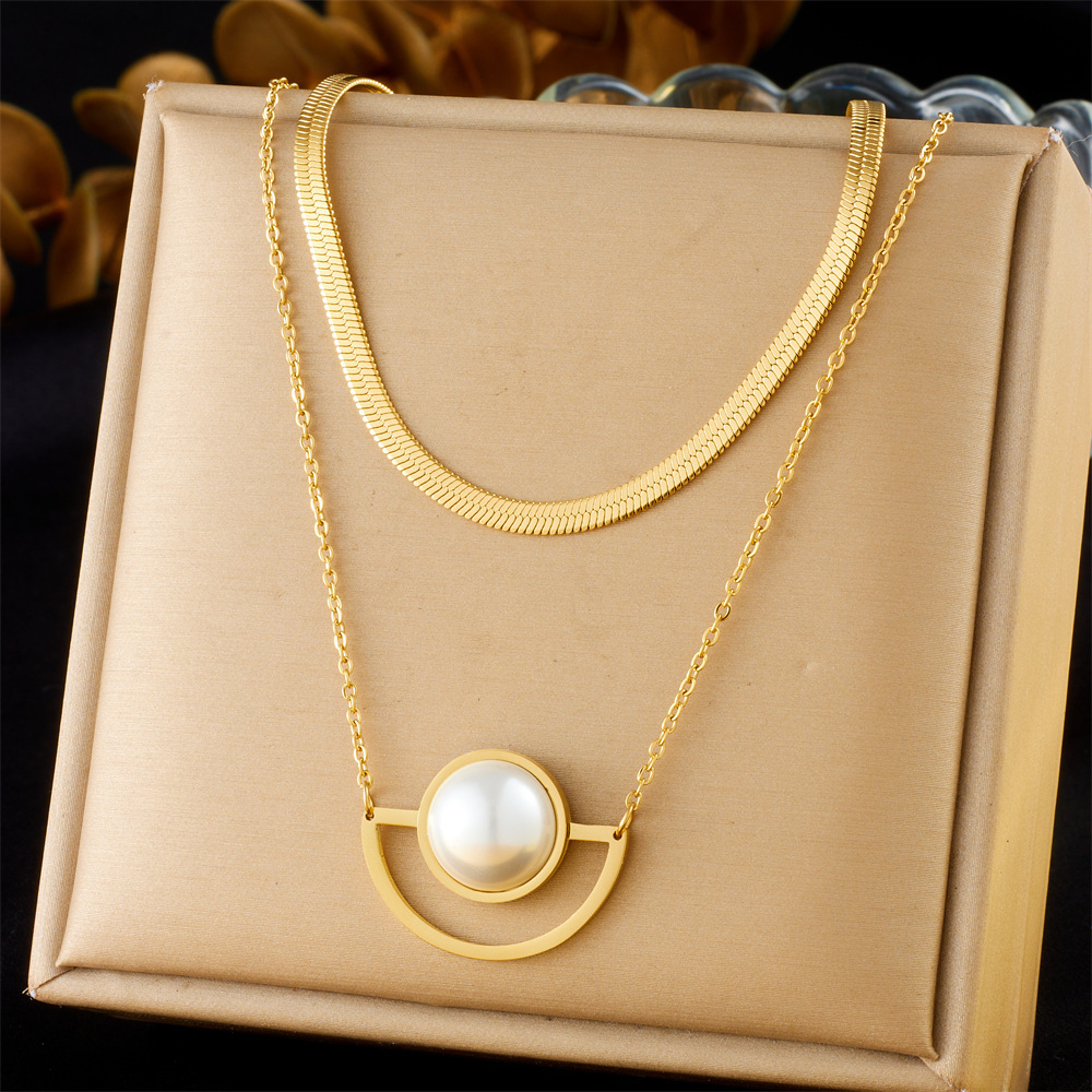Cross-border fashion niche layered chain stainless steel pearl fan-shaped pendant gold-plated jewelry necklace