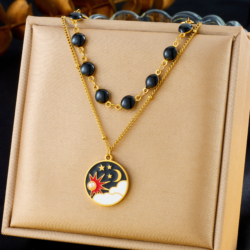 Fashionable and versatile black dotted round accessory heart-shaped pendant sun and moon painted diamond double-layer necklace