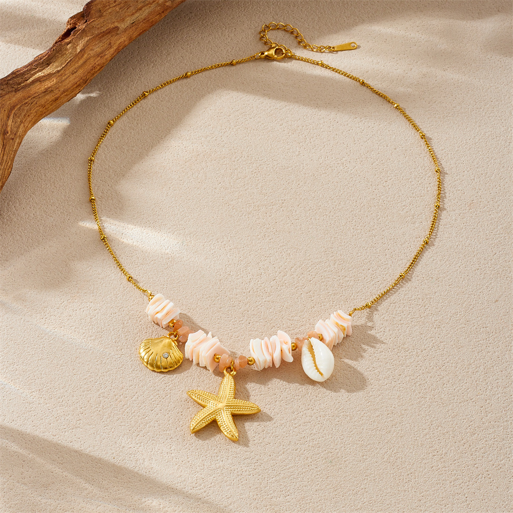 Amazon cross-border starfish and seashell necklace, beach vacation jewelry, stainless steel pendant, fashionable and versatile clavicle chain for women.
