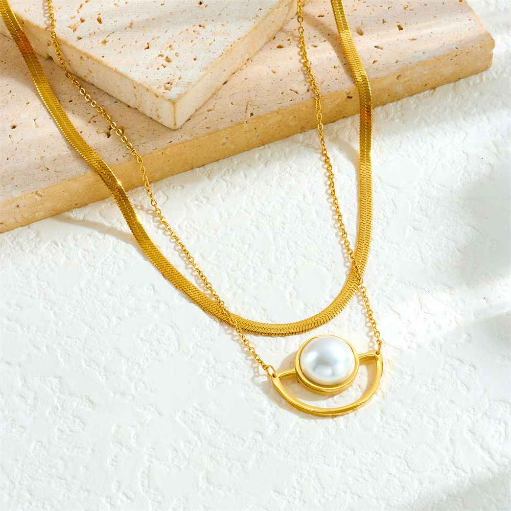 Cross-border fashion niche layered chain stainless steel pearl fan-shaped pendant gold-plated jewelry necklace