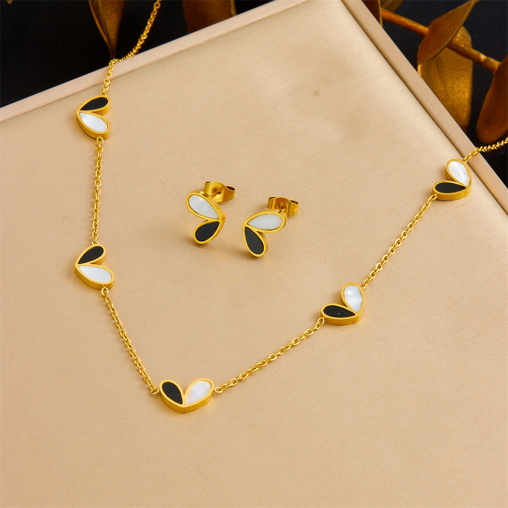 Korean style fashion black and white two-tone heart accessory versatile thin chain simple stainless steel necklace earring bracelet set