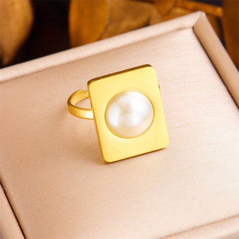 Cross-border best-selling collection of irregularly shaped, square-shaped pearl-encrusted stainless steel rings, earrings, and necklaces.