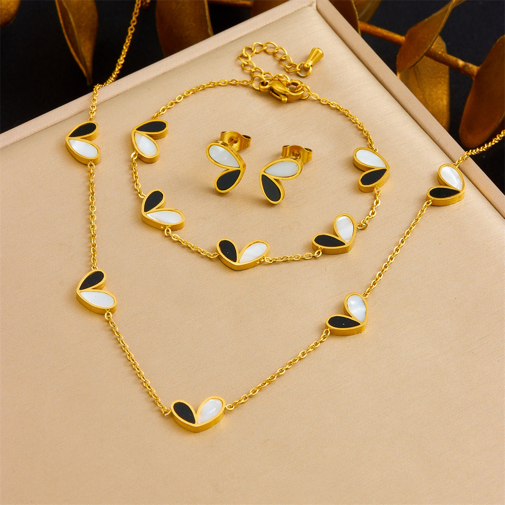 Korean style fashion black and white two-tone heart accessory versatile thin chain simple stainless steel necklace earring bracelet set
