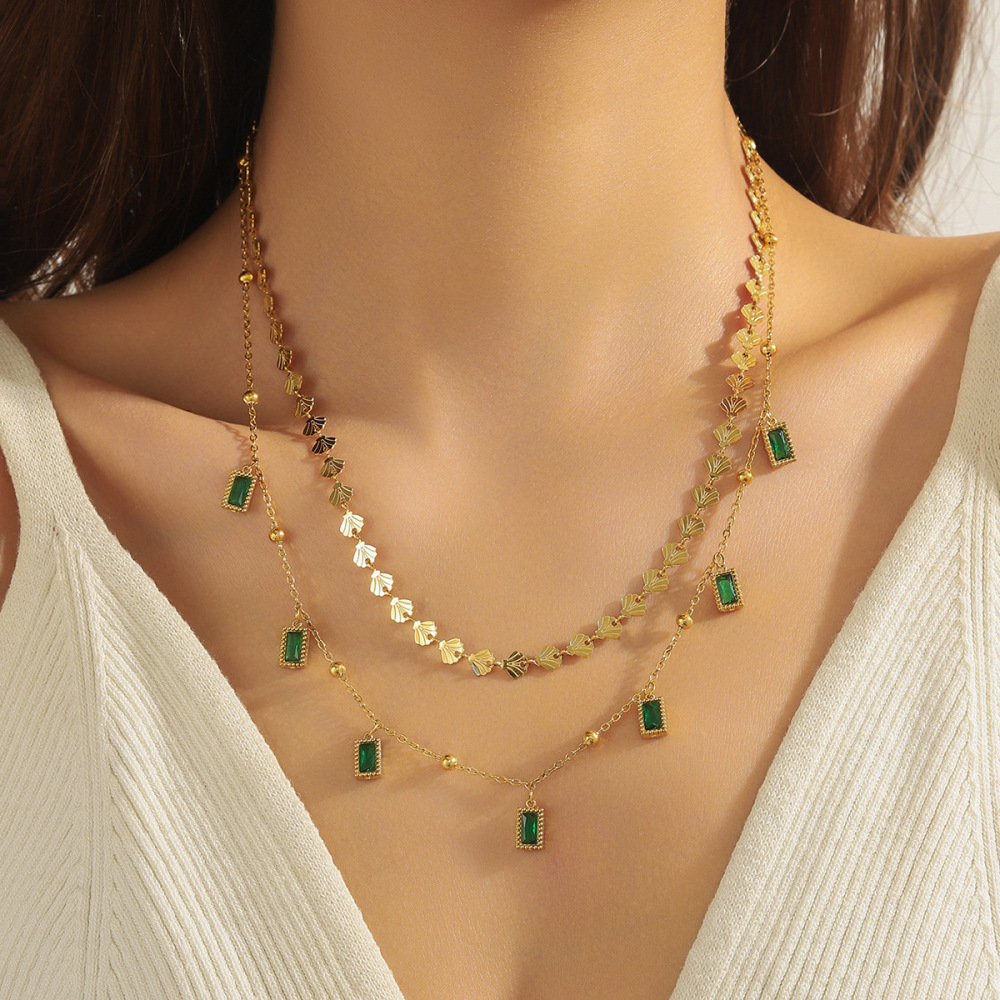 Exotic trendy double-layered five-pointed star epoxy choker necklace, rectangular green diamond and turquoise eye necklace, stainless steel.