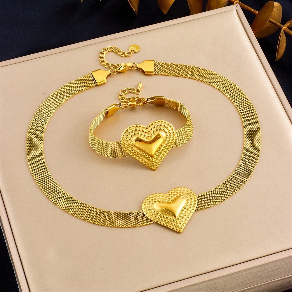 Cross-border fashion creative minimalist wide mesh chain jewelry stainless steel gold-plated heart star irregular necklace