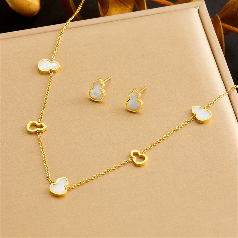 Stylish, minimalist, elegant hollowed-out white mother-of-pearl gold-plated stainless steel gourd accessories chain, new Chinese style bracelet, earrings, necklace