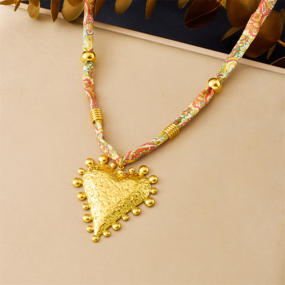 European and American style retro printed colorful ribbon rope gold-plated stainless steel heart-shaped gold bead accessory pendant necklace