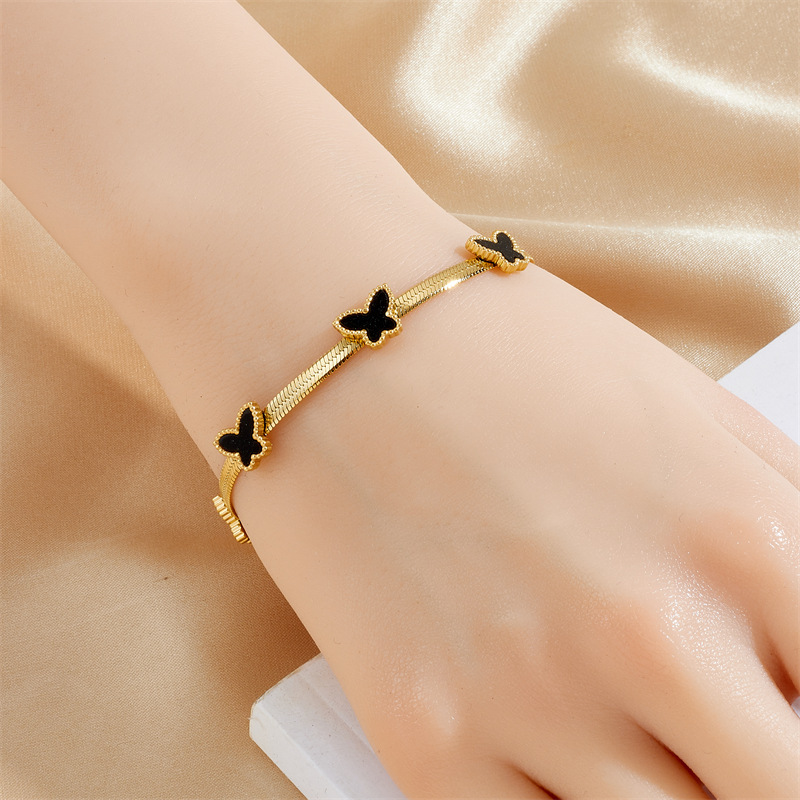 New INS niche exquisite cross-border stainless steel Roman butterfly accessory blade chain bracelet