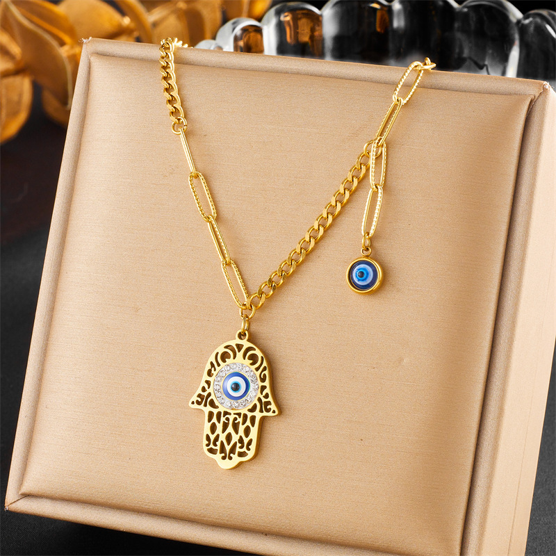 European and American cross-border fashion high-end retro double-layered gold-plated stainless steel chain palm eye pendant necklace
