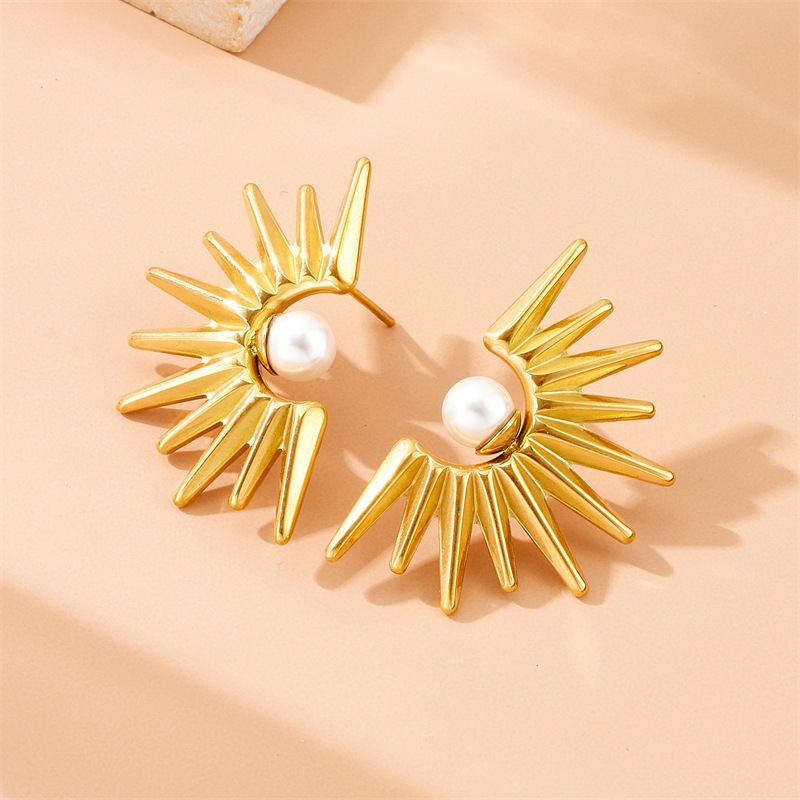 European and American style retro sunflower pearl pendant clavicle chain stainless steel necklace, earrings, and ring three-piece set