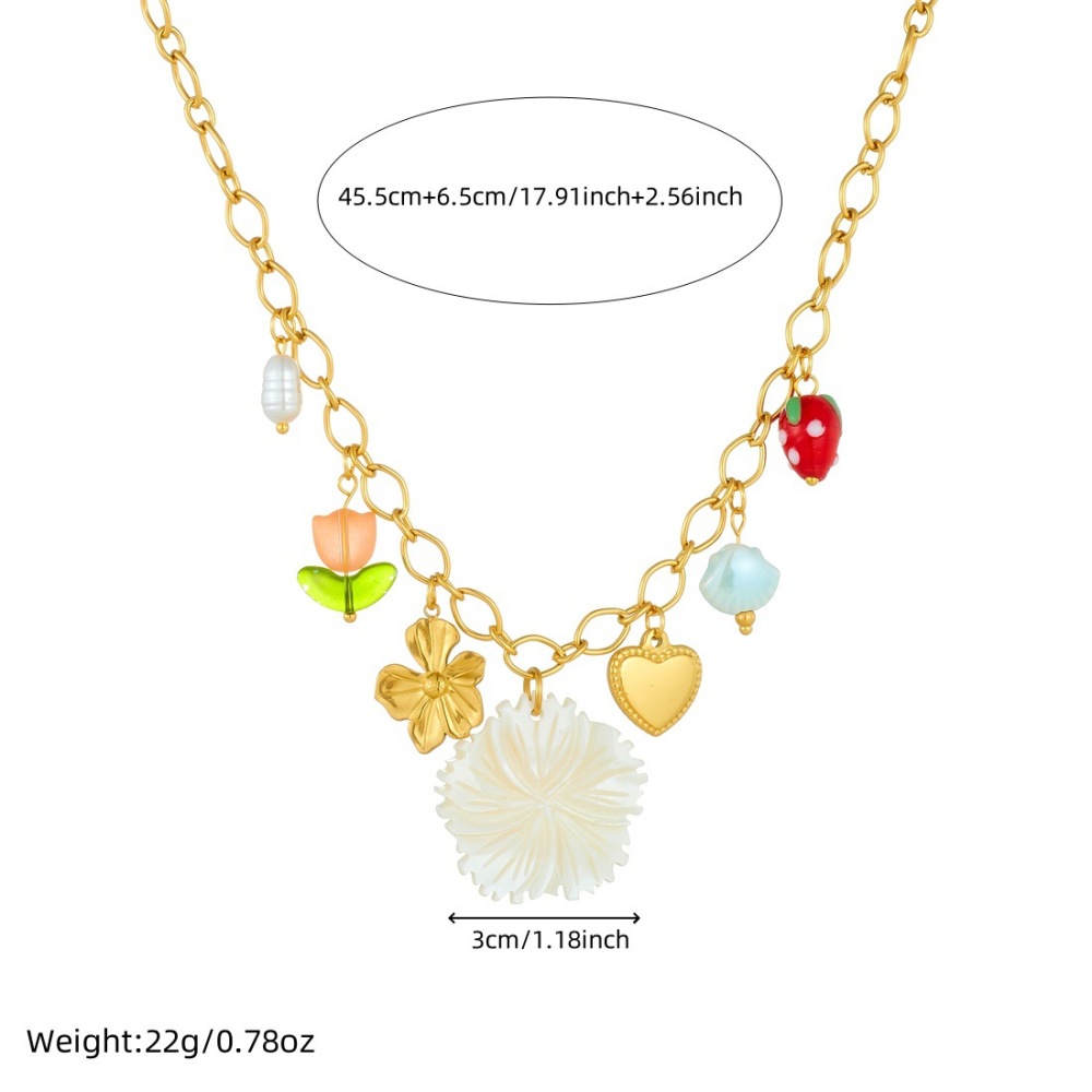 Fashionable gold-plated heart and strawberry pendant necklace for women, creative and unique multi-element stainless steel clavicle chain.