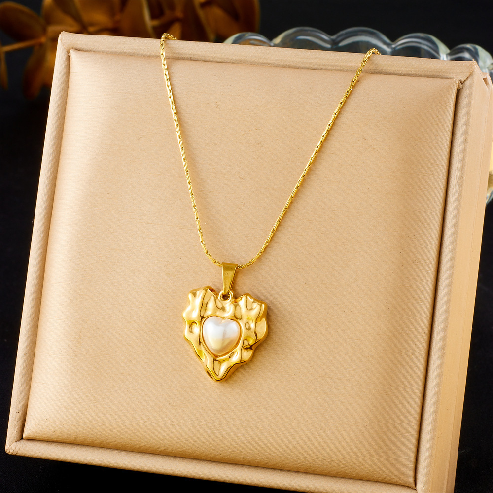 Cross-border fashion commuting retro design irregular heart pearl pendant stainless steel versatile women's necklace