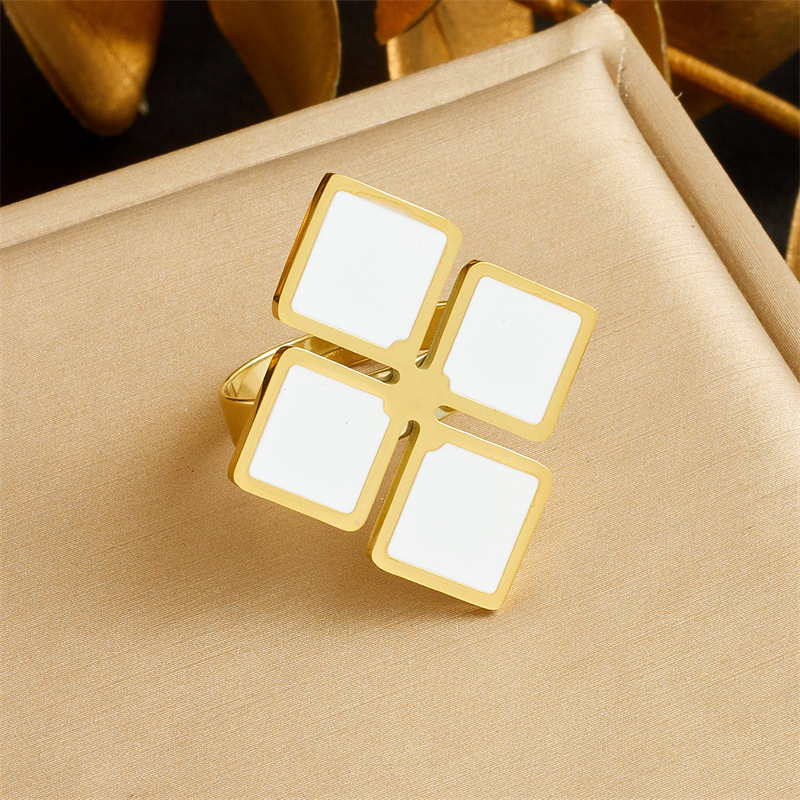 Cross-border fashion minimalist and unique black and white square diamond stainless steel stacked chain necklace, ring and earring set