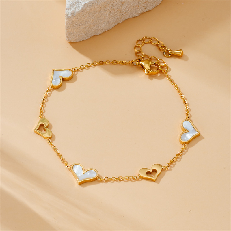 Korean style, fashionable, elegant, minimalist, white shell heart accessory chain stainless steel bracelet and necklace set
