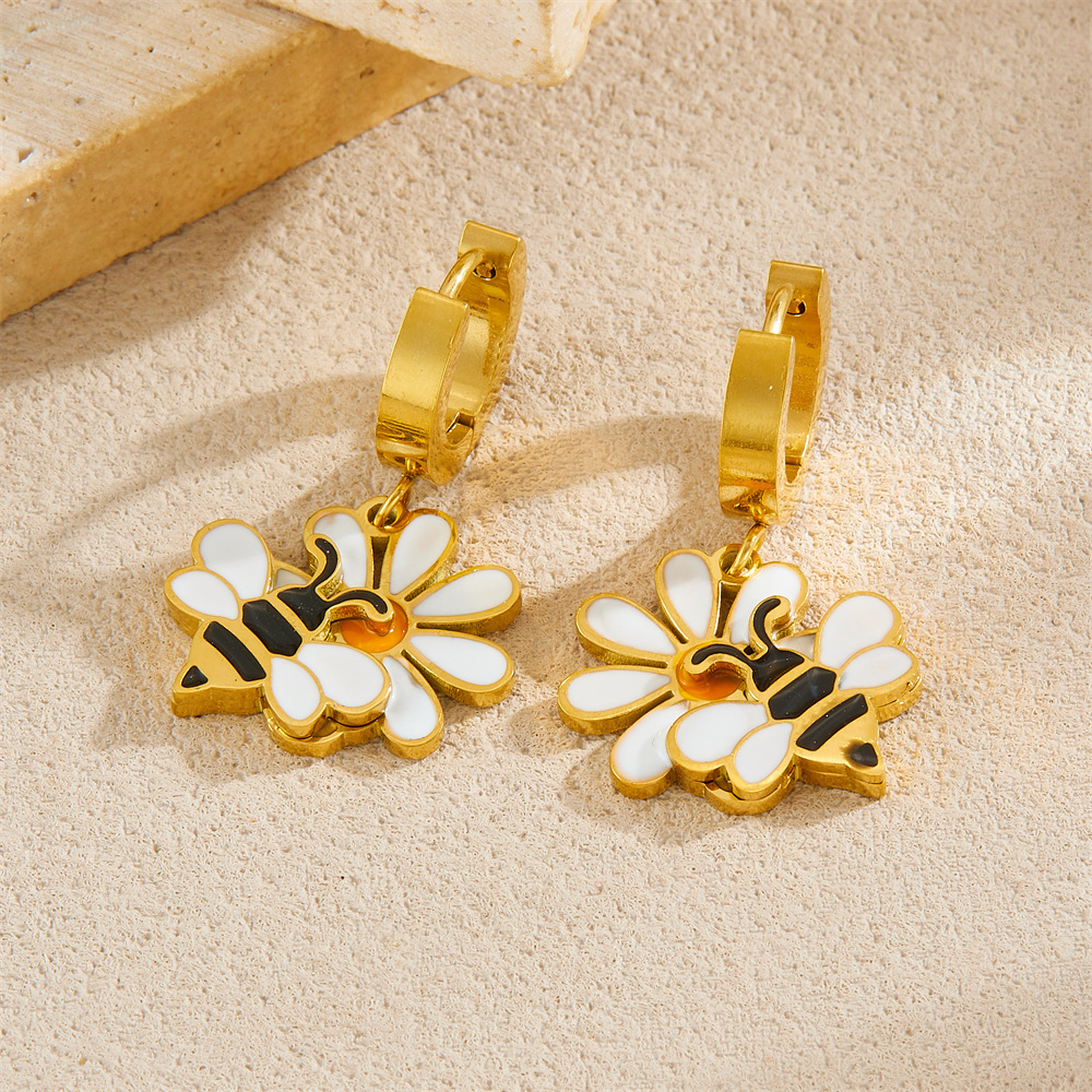 New cross-border fashion cartoon pastoral style dripping flower bee ladybug pendant accessory stainless steel jewelry set