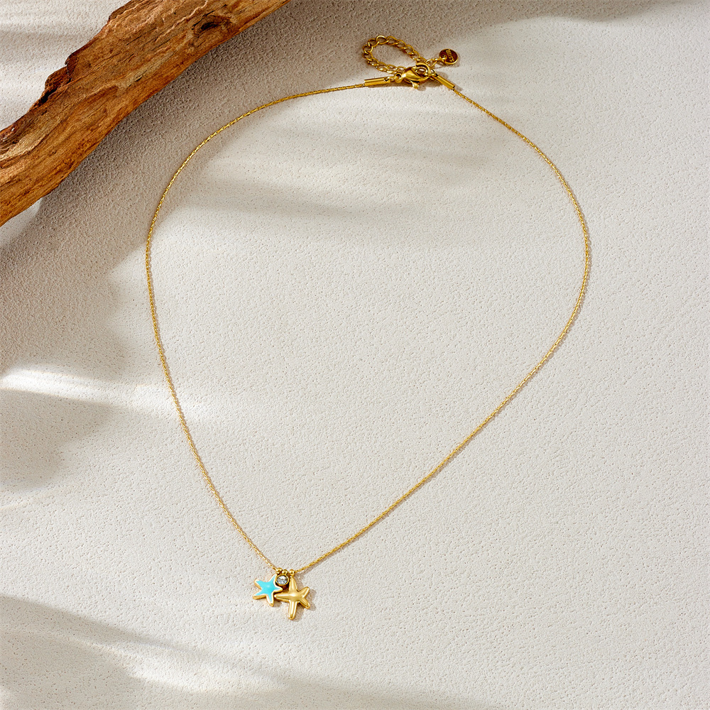 Korean style, fashionable, simple and fresh, oil-drop blue starfish polished pendant, stainless steel gold-plated chain, women's necklace.