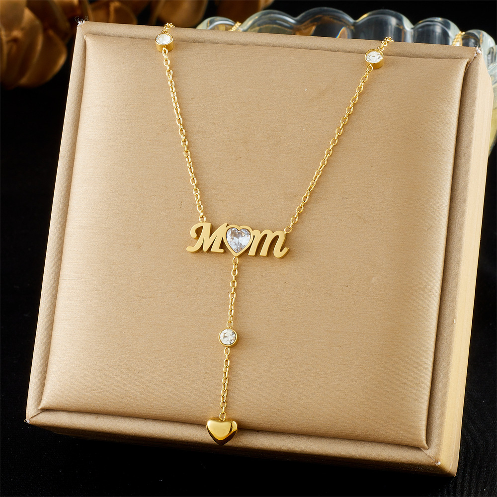 Korean style, fashionable, simple, commuter-friendly chain tassel, rhinestone-encrusted heart and letter connection, MOM pendant stainless steel necklace for women.