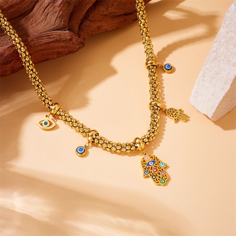 European and American cross-border fashion high-end retro double-layered gold-plated stainless steel chain palm eye pendant necklace