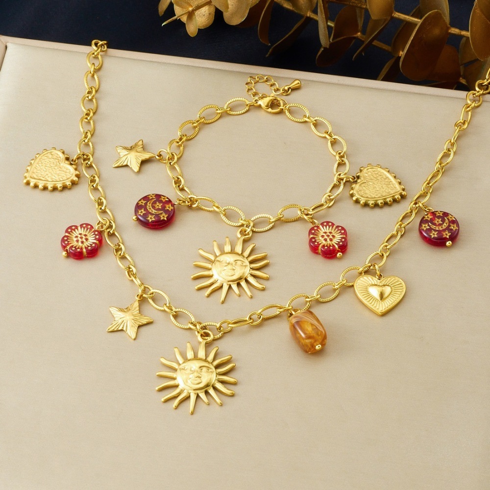 European and American cross-border light luxury retro sun round heart pendant set women's jewelry niche fashion sunflower jewelry