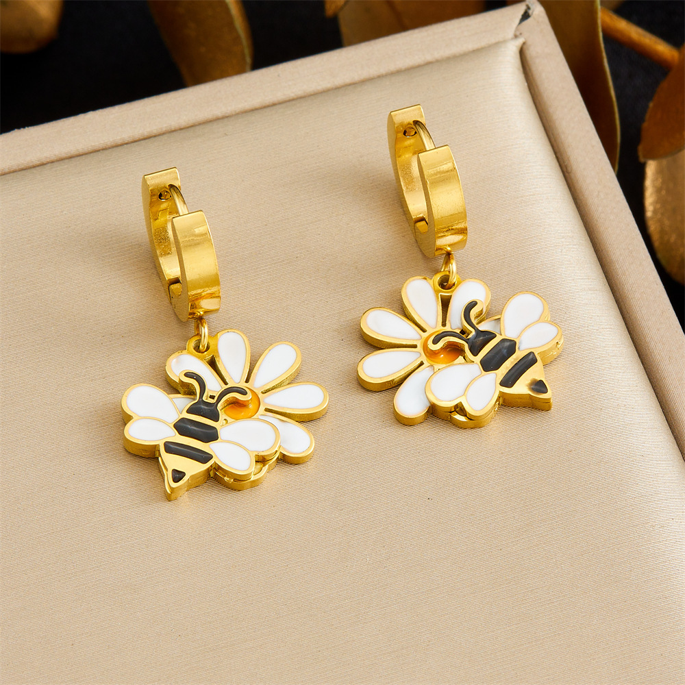 New cross-border fashion cartoon pastoral style dripping flower bee ladybug pendant accessory stainless steel jewelry set