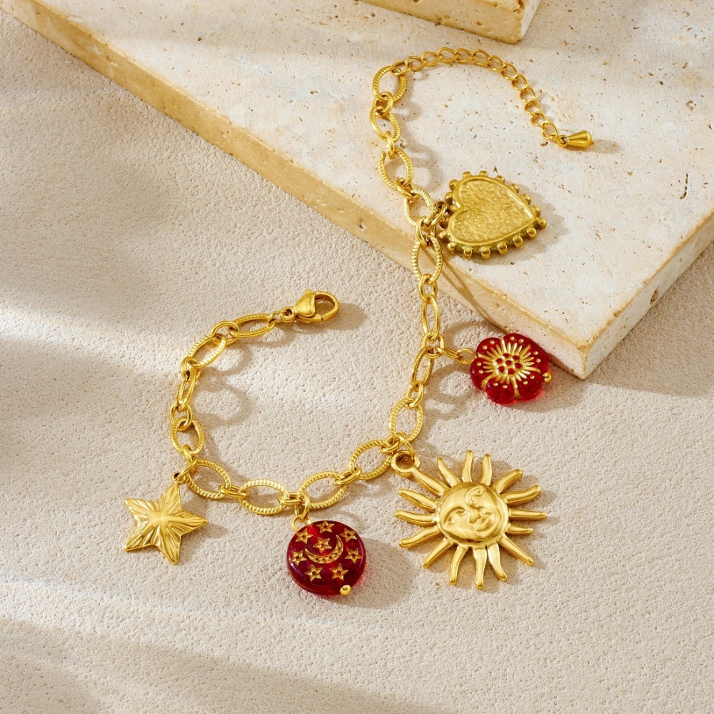 European and American cross-border light luxury retro sun round heart pendant set women's jewelry niche fashion sunflower jewelry