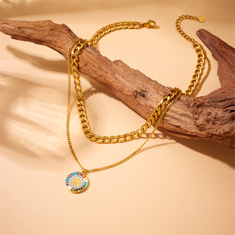 European and American cross-border fashion high-end retro double-layered gold-plated stainless steel chain palm eye pendant necklace