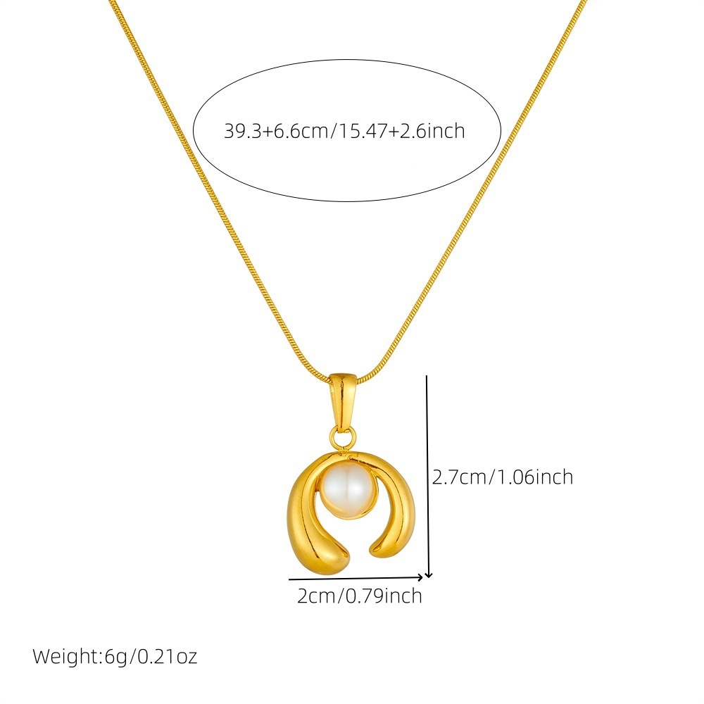 Korean style, fashionable, simple, versatile, circular open design, pearl-encrusted stainless steel pendant, gold-plated chain necklace.