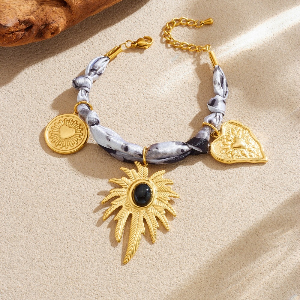 European and American cross-border niche design retro gray ink painting ribbon knotted rope chain coconut tree pendant heart set