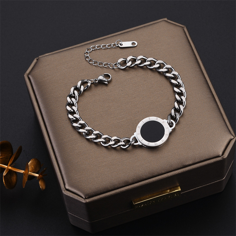 European and American cross-border fashion niche chunky chain black Roman round plaque titanium steel metal jewelry high-end versatile bracelet