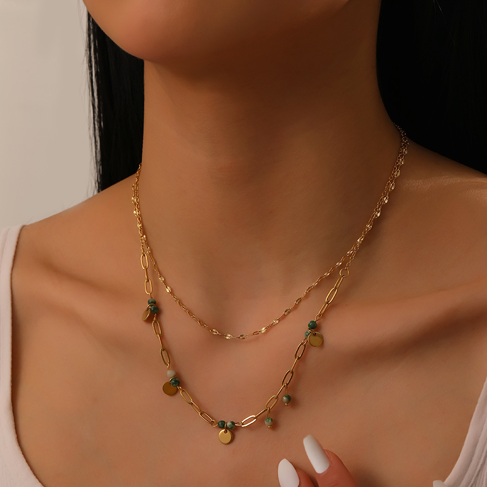 Unique and trendy retro layered stainless steel gold-plated clavicle chain, double-layered, niche and high-end women's necklace.