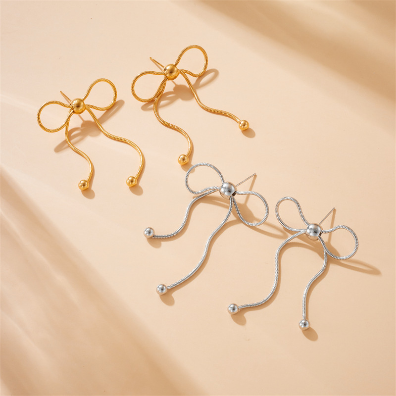 Korean style, elegant, simple, fashionable, versatile, gold-plated stainless steel beaded bow chain earrings