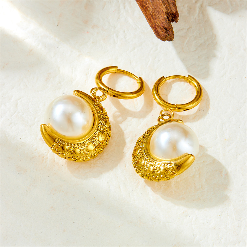 European and American cross-border French retro Baroque pearl moon gold-plated pendant stainless steel jewelry earrings